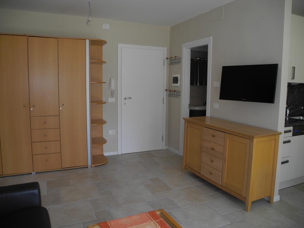 Annabella Appartement Riva del Garda Buitenkant foto