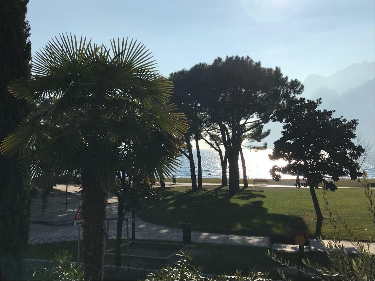 Annabella Appartement Riva del Garda Buitenkant foto